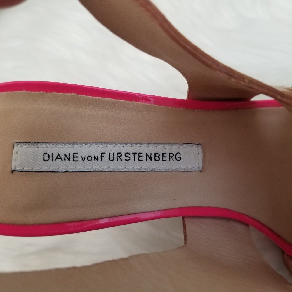 Dianve von Furstenberg Clear Chunky Heels - Picture 9 of 10